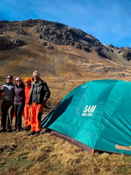 Porters: Andean Trails