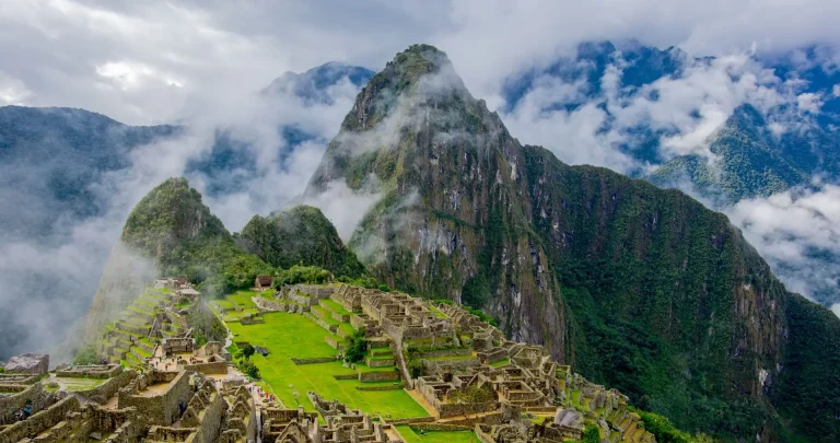 3 Day Inca Trail & Rainbow Mountain Trek Package photo 4